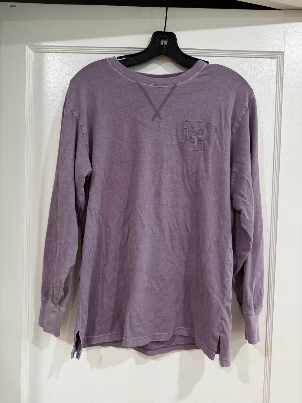 PINK Victoria's Secret Lavender Long-Sleeve Crewneck Tee XS